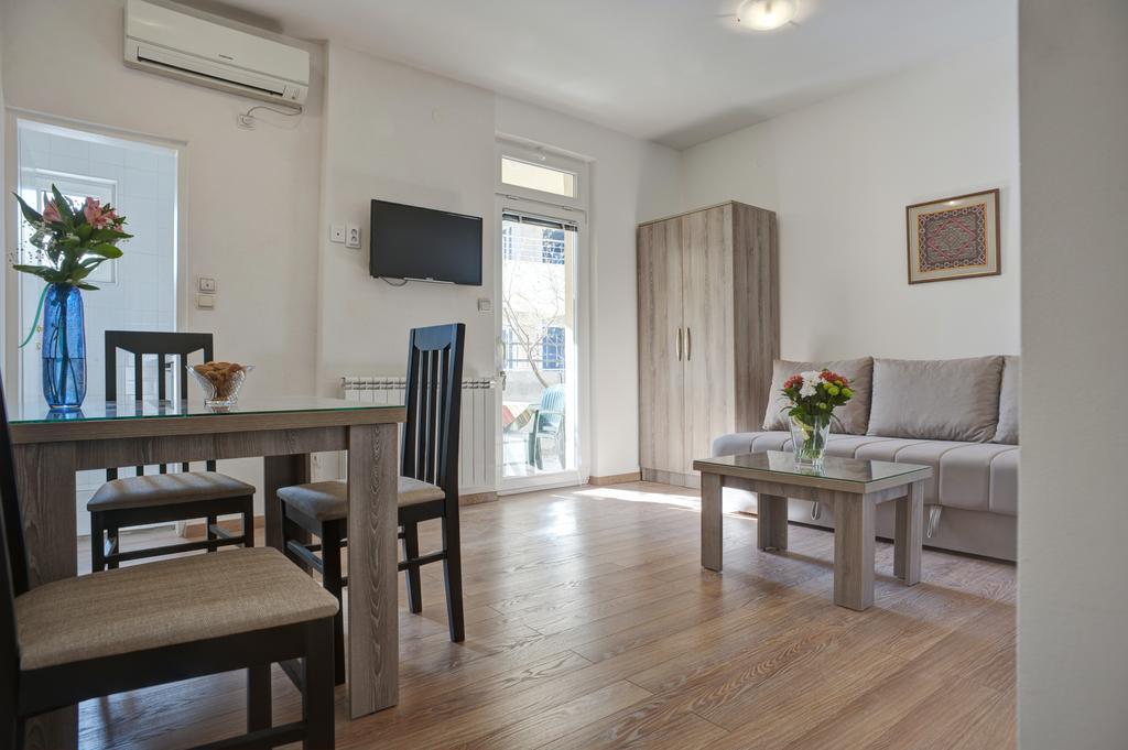 Agape Apartment *